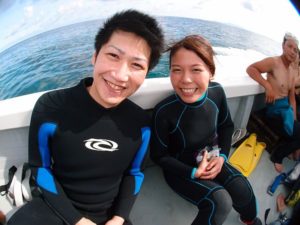 7月3日ヒロキさんとマイコさんの青の洞窟体験ダイビング