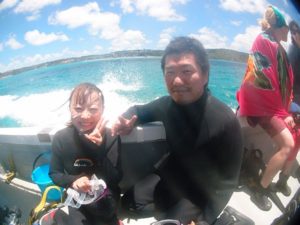 7月14日ジュンイチさんミノリさんの沖縄ダイビングIN青の洞窟