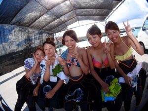9月11日マイさんとレミさんとミホさんとサユリさんとマミさんの青の洞窟体験ダイビング