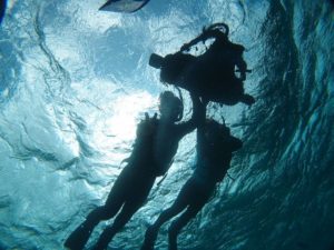 10月13日SさんとAさん沖縄で初めての珊瑚礁シュノーケル