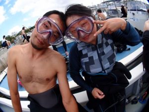 10月13日アツシさんとナオコさんのクマノミ体験ダイビング２DIVE