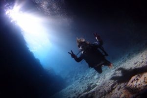 1月3日透明度抜群の青の洞窟体験ダイビング