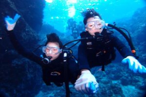 3月11日ユカさん、マイさんの青の洞窟体験ダイビング