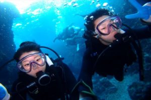 ３月１２日トモコさんとナミさんの沖縄で初めての体験ダイビングin沖縄