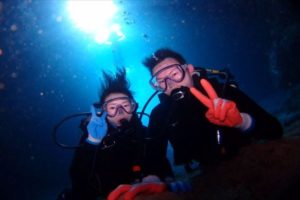 沖縄　青の洞窟　ダイビング