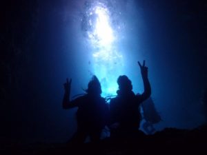 青の洞窟で初めての体験ダイビング