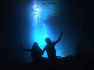 感動の青の洞窟体験ダイビング