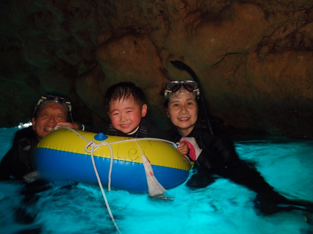 樋口博之さまより 青の洞窟シュノーケルの口コミ ダイビングショップ レイ