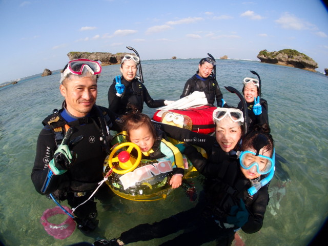 沖縄　サンゴの海でシュノーケリング＆ダイビング　2020年2月23日のお客様
